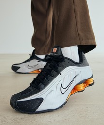 NIKE(iCL)̃iCL VbNX R4 YV[Y / Nike Shox R4 Men's Shoes HQ1988-003 Black(Xj[J[)
