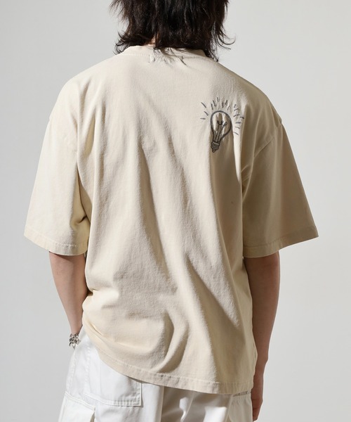 many men many mind(メニーメンメニーマインド)の「MANYMENMANYMINDS 古着風 半袖Tシャツ ピグメント スプレー加工 プリント 刺繍(Tシャツ/カットソー・メンズ・ブラック系1/アイボリー系1/アイボリー系/ブラック/ブラック系/アイボリー・L/XL/M)」の12枚目の写真