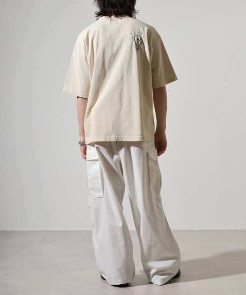 many men many mind(メニーメンメニーマインド)の「MANYMENMANYMINDS 古着風 半袖Tシャツ ピグメント スプレー加工 プリント 刺繍(Tシャツ/カットソー・メンズ・ブラック系1/アイボリー系1/アイボリー系/ブラック/ブラック系/アイボリー・L/XL/M)」の14枚目の写真