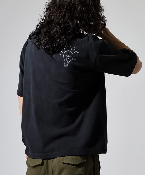 many men many mind(メニーメンメニーマインド)の「MANYMENMANYMINDS 古着風 半袖Tシャツ ピグメント スプレー加工 プリント 刺繍(Tシャツ/カットソー・メンズ・ブラック系1/アイボリー系1/アイボリー系/ブラック/ブラック系/アイボリー・L/XL/M)」の17枚目の写真