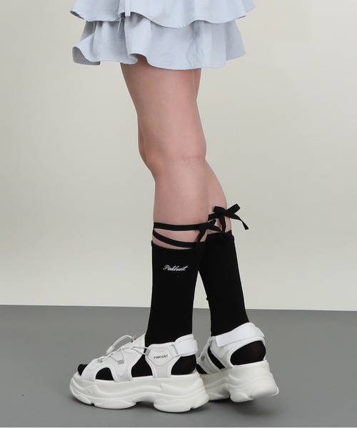 PINKHUNT(ピンクハント)の「PINKHUNT ピンクハント レースアップ ハイソックス 0731(ソックス/靴下・キッズ・ホワイト/ブラック・21-24cm/17-20)」の2枚目の写真