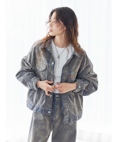 Ungrid(アングリッド)の「フロッキー起毛デニムジャケット(デニムジャケット・レディース・ベージュ/ブラック・FREE)」の9枚目の写真