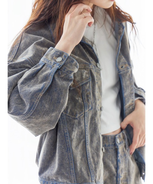 Ungrid(アングリッド)の「フロッキー起毛デニムジャケット(デニムジャケット・レディース・ベージュ/ブラック・FREE)」の11枚目の写真