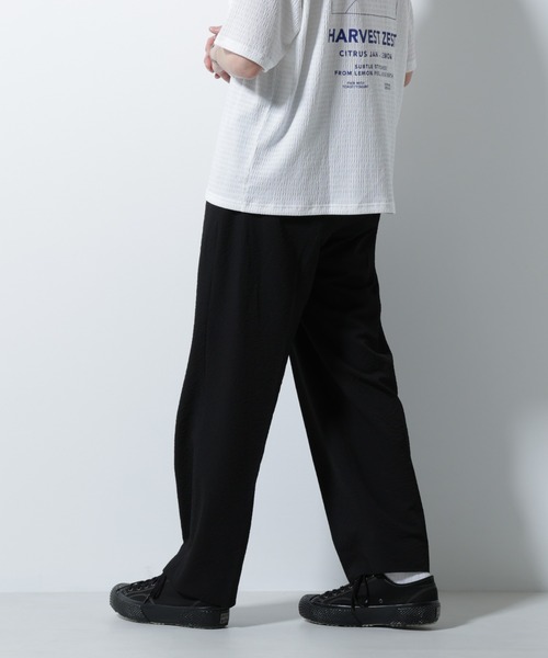 NANO universe(ナノユニバース)の「サッカータックイージーパンツ(セットアップ可)(その他パンツ・メンズ・チャコール/ブルー/ブラック・M/L)」の22枚目の写真