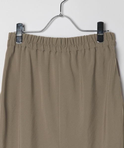 BAYFLOW（ベイフロー）の「ラスターバイアスナロースカート（スカート・レディース・ブラック/ブラウン/ライトグリーン・FREE）」の11枚目の写真