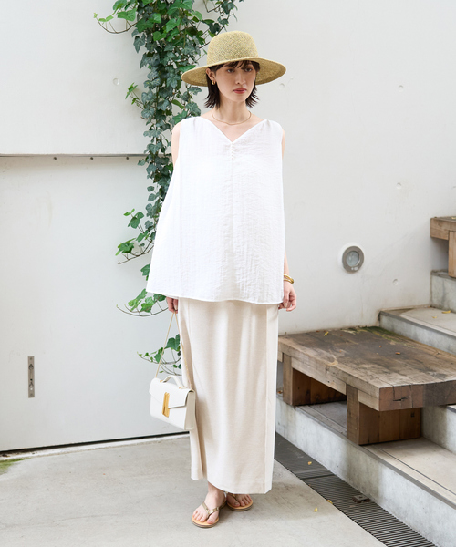 Rouge vif(ルージュヴィフ)の「前後2WAYパールノースリブラウス(シャツ/ブラウス・レディース・ホワイト/ベージュ/ブラック・フリー)」の19枚目の写真