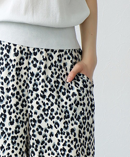 Jines（ジネス）の「レオパード柄ワイドパンツ（その他パンツ・レディース・キャメル/ホワイト・38）」の12枚目の写真