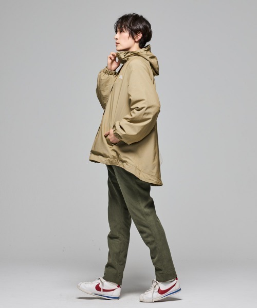 KRIFF MAYER Lady's Collection（クリフメイヤーレディースコレクション）の「【Aライン･ミディアム丈】ゆったりAラインマンパ（マウンテンパーカー・レディース・ブラック/その他5/パープル/ベージュ/カラフル/グリーン・LARGE/MEDIUM）」の14枚目の写真