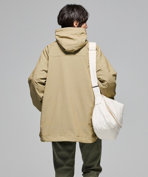 KRIFF MAYER Lady's Collection（クリフメイヤーレディースコレクション）の「【Aライン･ミディアム丈】ゆったりAラインマンパ（マウンテンパーカー・レディース・ブラック/その他5/パープル/ベージュ/カラフル/グリーン・LARGE/MEDIUM）」の15枚目の写真