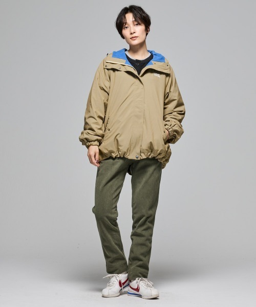 KRIFF MAYER Lady's Collection（クリフメイヤーレディースコレクション）の「【Aライン･ミディアム丈】ゆったりAラインマンパ（マウンテンパーカー・レディース・ブラック/その他5/パープル/ベージュ/カラフル/グリーン・LARGE/MEDIUM）」の16枚目の写真