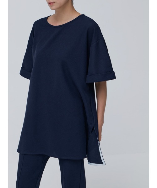 Brown&Street（ブラウンアンドストリート）の「【Daily Luxe】オーバーサイズトップス（Tシャツ/カットソー・レディース・ブラック/ネイビー・FREE）」の4枚目の写真
