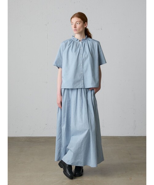 MidiUmi（ミディウミ）の「MidiUmi シャンブレーフリルシャツ（シャツ/ブラウス・レディース・ライトブルー/オフホワイト/ブラック/ブルー系その他3・FREE）」の5枚目の写真