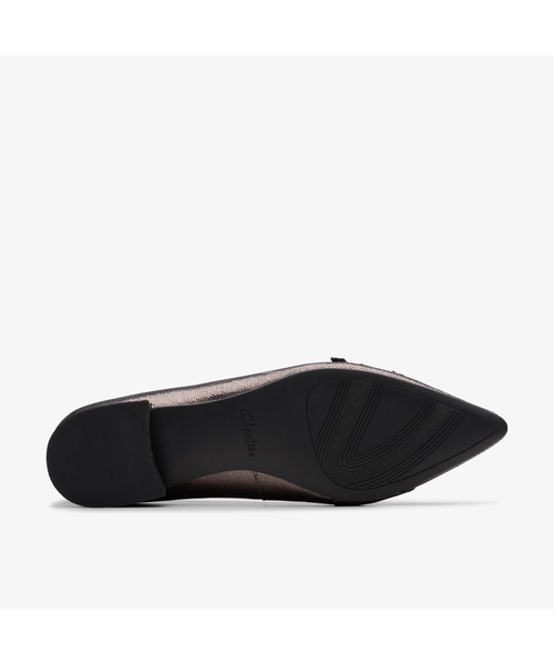 Clarks（クラークス）の「Sensa15 Strap / センサ15ストラップ（メタリック）（パンプス・レディース・シルバー・UK6/UK5.5/UK5/UK4.5/UK4/UK3.5/UK3）」の3枚目の写真