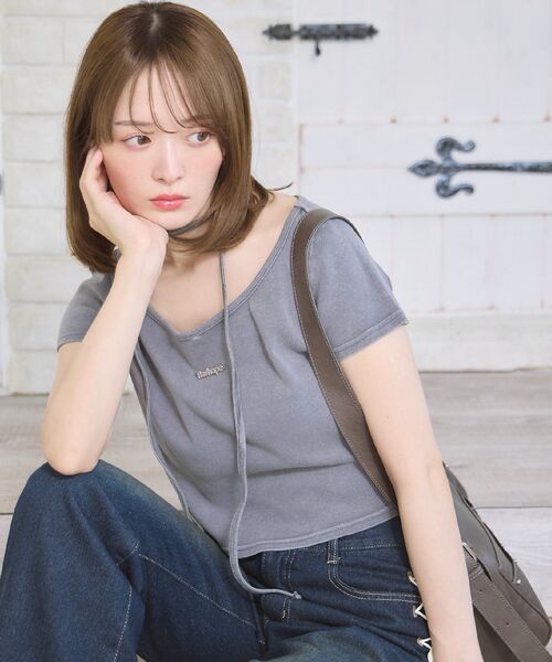 ems excite(エムズエキサイト)の「タイ付きショートTEE(Tシャツ/カットソー・レディース・チャコールグレー/ブラウン/ブラック系その他3・FREE)」の5枚目の写真