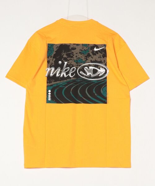NIKE(ナイキ)の「ナイキ NIKE ナイキ NSW フォト M90 2 OPP1 S/S Tシャツ(Tシャツ/カットソー・メンズ・オレンジ/ホワイト/ブルー・M/3L/LL/L/S)」の4枚目の写真