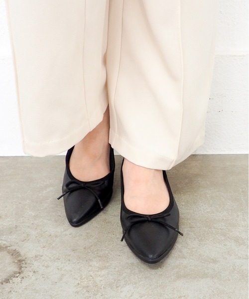 cava cava（サヴァサヴァ）の「晴雨兼用｜バレエシューズ　7305433（バレエシューズ・レディース・グレイッシュベージュ/ブラック/クリアブラック/ブルー・22.5cm/24.5cm/24cm/23.5cm/23cm）」の2枚目の写真