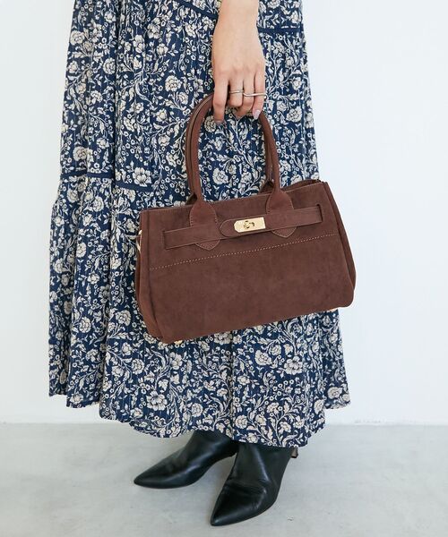 le.coeur blanc(ルクールブラン)の「スエードスクエアトート(トートバッグ・レディース・ブラウン/ベージュ・FREE)」の2枚目の写真