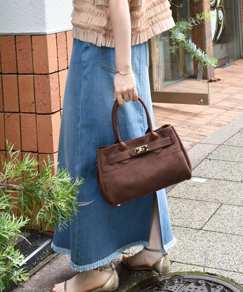 le.coeur blanc(ルクールブラン)の「スエードスクエアトート(トートバッグ・レディース・ブラウン/ベージュ・FREE)」の5枚目の写真