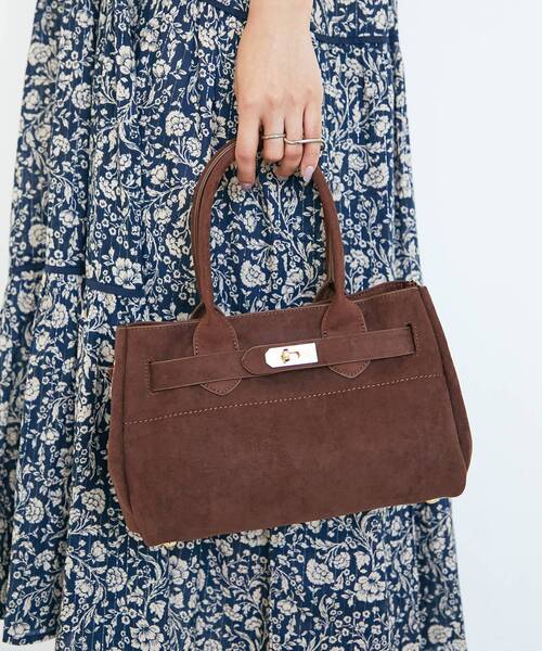 le.coeur blanc(ルクールブラン)の「スエードスクエアトート(トートバッグ・レディース・ブラウン/ベージュ・FREE)」の18枚目の写真