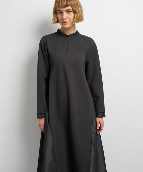 LANVIN en Bleu（ランバンオンブルー）の「アシンメトリーヘムコンビワンピース（ワンピース・レディース・ブラック/チャコールグレー・36/38）」の9枚目の写真