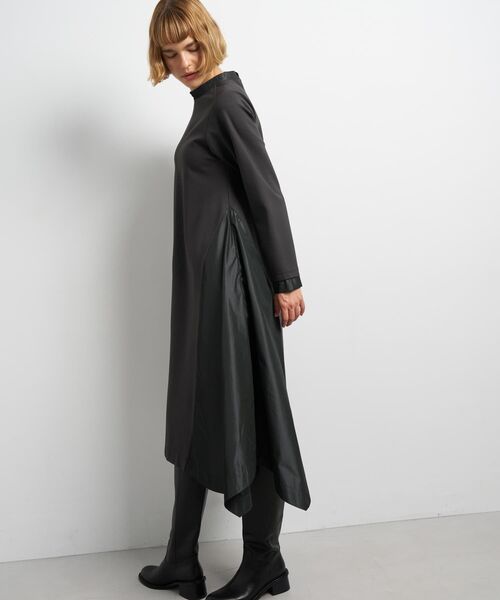 LANVIN en Bleu（ランバンオンブルー）の「アシンメトリーヘムコンビワンピース（ワンピース・レディース・ブラック/チャコールグレー・36/38）」の10枚目の写真