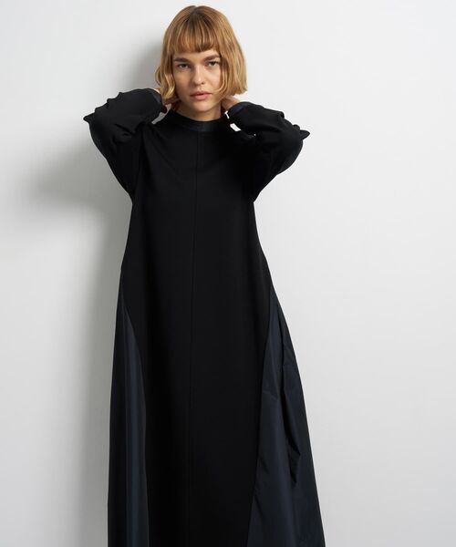 LANVIN en Bleu（ランバンオンブルー）の「アシンメトリーヘムコンビワンピース（ワンピース・レディース・ブラック/チャコールグレー・36/38）」の3枚目の写真