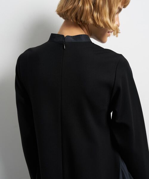 LANVIN en Bleu（ランバンオンブルー）の「アシンメトリーヘムコンビワンピース（ワンピース・レディース・ブラック/チャコールグレー・36/38）」の4枚目の写真