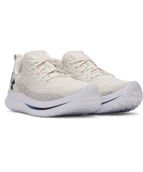 UNDER ARMOUR（アンダーアーマー）の「UAベロシティ4（ランニング/メンズ）（スニーカー・メンズ・オフホワイト・29.0cm/27.5cm/25.0cm/26.5cm/25.5cm/28.5cm/26.0cm/28.0cm/27.0cm）」の4枚目の写真