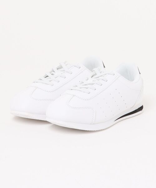 MAD FOOT(マッドフット)の「MADFOOT! マッドフット キッズ カジュアルスニーカー ゴムシューレース 子供靴 250028(スニーカー・キッズ・ホワイト×ブラック/ホワイト×レッド・20.0cm/21.0cm/22.0cm/23.0cm/24.0cm)」の1枚目の写真