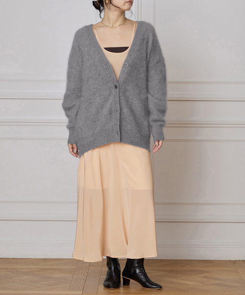 IENA LA BOUCLE（イエナラブークル）の「IENA LA BOUCLE ファーニットVカーディガン（カーディガン/ボレロ・レディース・ホワイト/グレー/ブラック/ピンク系その他/ブラック系その他・FREE）」の20枚目の写真