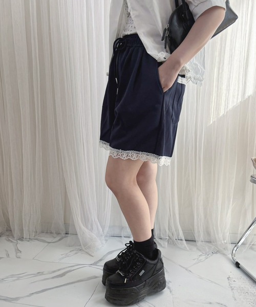 frunco(フランコ)の「【ZOZO限定】レース付きスエットハーフパンツ(その他パンツ・レディース・ネイビー/グレー・MEDIUM)」の7枚目の写真