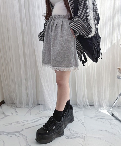 frunco(フランコ)の「【ZOZO限定】レース付きスエットハーフパンツ(その他パンツ・レディース・ネイビー/グレー・MEDIUM)」の15枚目の写真