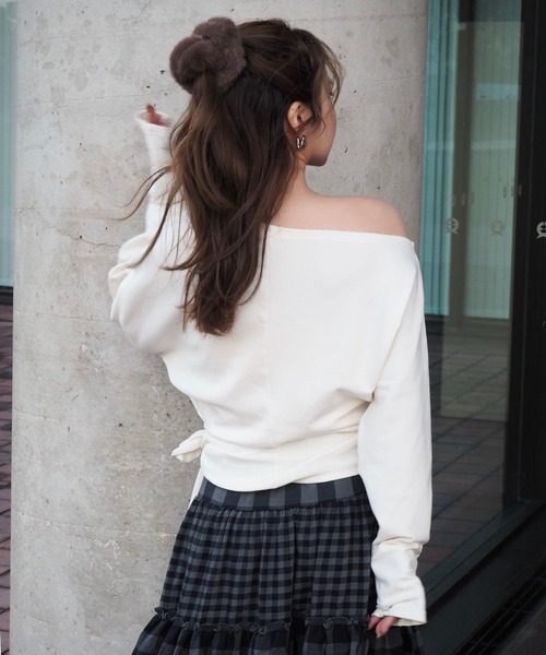 LAULEN(ローレン)の「2way side tie tops /2wayサイドタイトップス(Tシャツ/カットソー・レディース・ブラウン/ブラック/ホワイト/アイボリー・FREE)」の8枚目の写真
