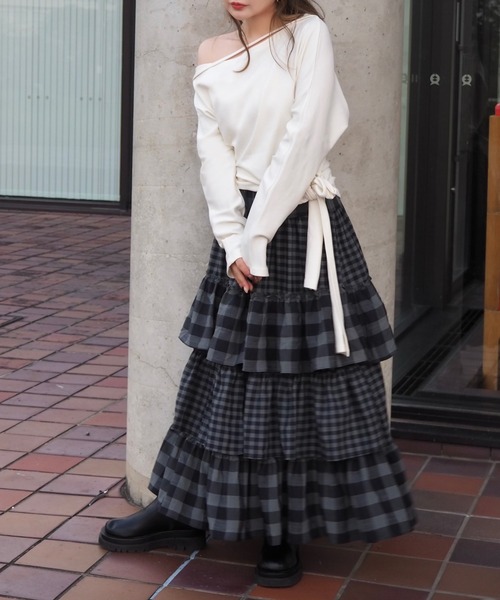 LAULEN(ローレン)の「2way side tie tops /2wayサイドタイトップス(Tシャツ/カットソー・レディース・ブラウン/ブラック/ホワイト/アイボリー・FREE)」の18枚目の写真