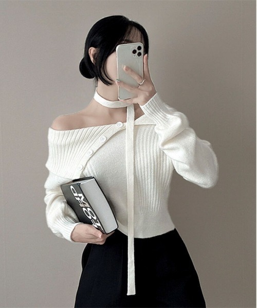 Mejoul（メジュール）の「【2025秋冬新作】【チョーカーマフラー付】2WAYワンショルニットトップス（ニット/セーター・レディース・グレー/アイボリー/ブラウン/ブラック・F）」の5枚目の写真