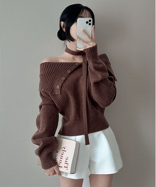 Mejoul（メジュール）の「【2025秋冬新作】【チョーカーマフラー付】2WAYワンショルニットトップス（ニット/セーター・レディース・グレー/アイボリー/ブラウン/ブラック・F）」の8枚目の写真