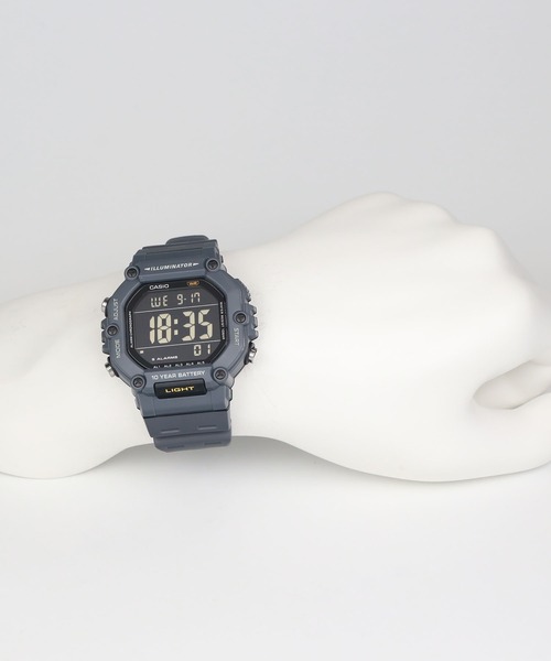 CASIO（カシオ）の「CASIO Collection / AE-1600H-8BJF（デジタル腕時計・メンズ・グレー・FREE）」の4枚目の写真