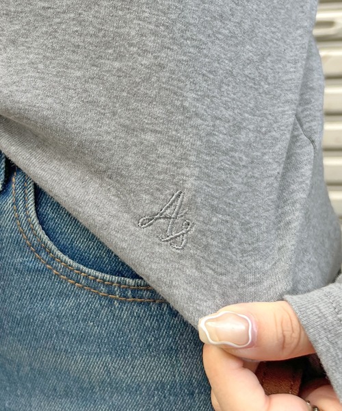 ABYS(アビス)の「ワンポイント刺繍クルーネックロンT(Tシャツ/カットソー・レディース・杢グレー/グレー/ネイビー・SHORT/LONG)」の4枚目の写真