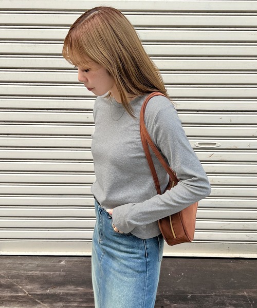 ABYS(アビス)の「ワンポイント刺繍クルーネックロンT(Tシャツ/カットソー・レディース・杢グレー/グレー/ネイビー・SHORT/LONG)」の5枚目の写真