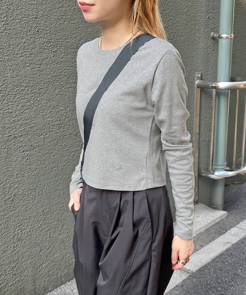 ABYS(アビス)の「ワンポイント刺繍クルーネックロンT(Tシャツ/カットソー・レディース・杢グレー/グレー/ネイビー・SHORT/LONG)」の13枚目の写真