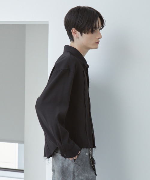 Spielio(シュピーリオ)の「【Spielio】Fray Edge Shirt / カットオフデザインシャツ(シャツ/ブラウス・メンズ・アイボリー/ブラック/ブルーグレー・L/M/S)」の8枚目の写真