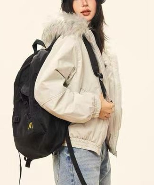 Achic(アシック)の「ファー付き秋冬アウター(ブルゾン・レディース・アイボリー/ベージュ・M)」の7枚目の写真