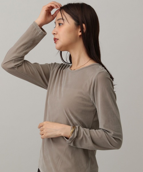 GLOBAL WORK(グローバルワーク)の「MATINEE LINE/シアーベロア長袖T/598082(Tシャツ/カットソー・レディース・グレイッシュベージュ/ブラック/ダークブラウン/グレー系その他・MEDIUM/LARGE)」の8枚目の写真