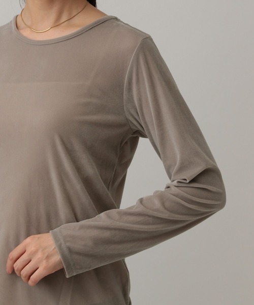 GLOBAL WORK(グローバルワーク)の「MATINEE LINE/シアーベロア長袖T/598082(Tシャツ/カットソー・レディース・グレイッシュベージュ/ブラック/ダークブラウン/グレー系その他・MEDIUM/LARGE)」の14枚目の写真