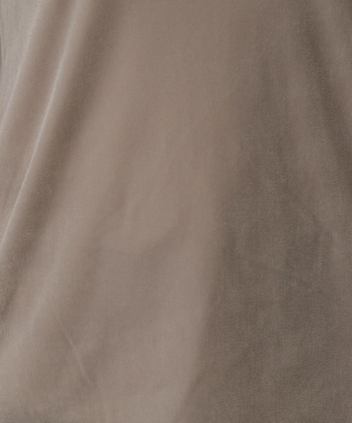 GLOBAL WORK(グローバルワーク)の「MATINEE LINE/シアーベロア長袖T/598082(Tシャツ/カットソー・レディース・グレイッシュベージュ/ブラック/ダークブラウン/グレー系その他・MEDIUM/LARGE)」の18枚目の写真