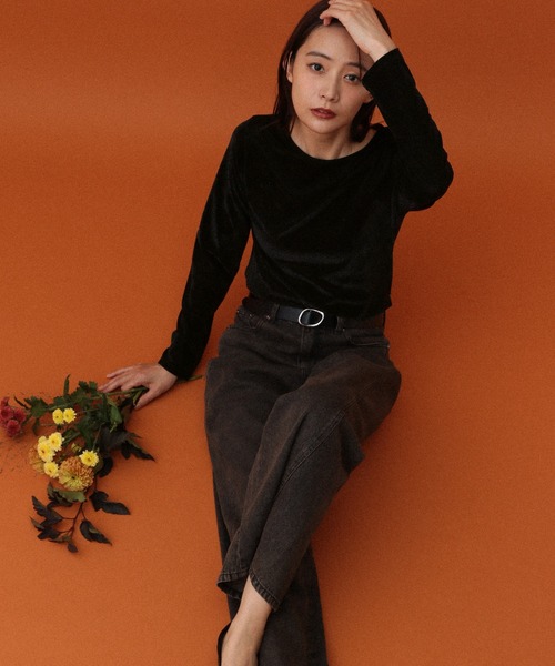 GLOBAL WORK(グローバルワーク)の「MATINEE LINE/シアーベロア長袖T/598082(Tシャツ/カットソー・レディース・グレイッシュベージュ/ブラック/ダークブラウン/グレー系その他・MEDIUM/LARGE)」の20枚目の写真