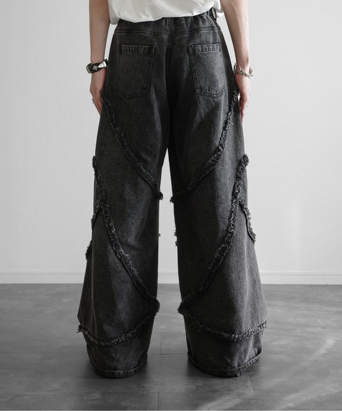 KUUUPY(クーピー)の「Fringed Baggy Wide-Leg Denim Pants - フリンジバギーワイドデニムパンツ(デニムパンツ・メンズ・ブラック/グレー・SMALL/MEDIUM/LARGE)」の12枚目の写真