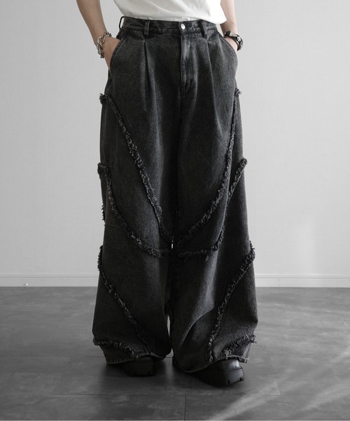 KUUUPY(クーピー)の「Fringed Baggy Wide-Leg Denim Pants - フリンジバギーワイドデニムパンツ(デニムパンツ・メンズ・ブラック/グレー・SMALL/MEDIUM/LARGE)」の8枚目の写真