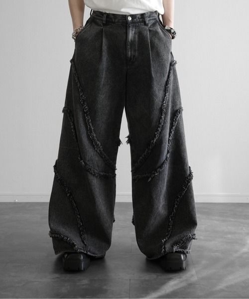 KUUUPY(クーピー)の「Fringed Baggy Wide-Leg Denim Pants - フリンジバギーワイドデニムパンツ(デニムパンツ・メンズ・ブラック/グレー・SMALL/MEDIUM/LARGE)」の7枚目の写真