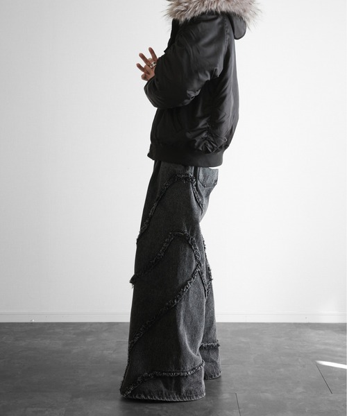 KUUUPY(クーピー)の「Fringed Baggy Wide-Leg Denim Pants - フリンジバギーワイドデニムパンツ(デニムパンツ・メンズ・ブラック/グレー・SMALL/MEDIUM/LARGE)」の19枚目の写真